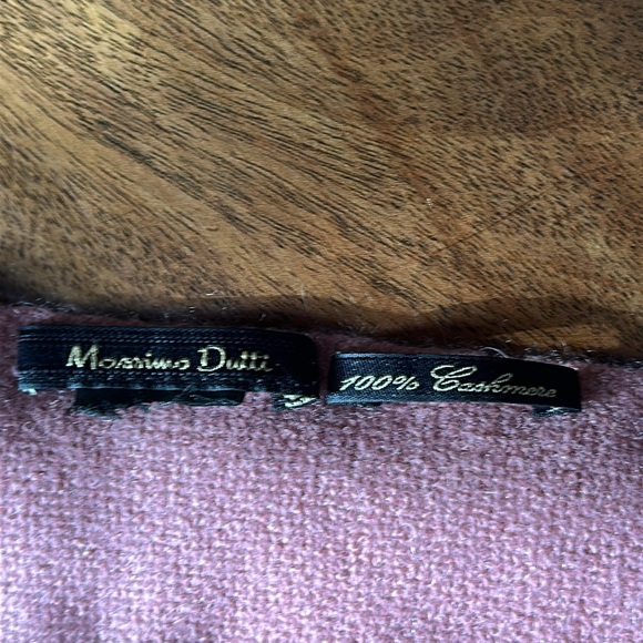 Large cashmere scarf - Picture 5 of 5